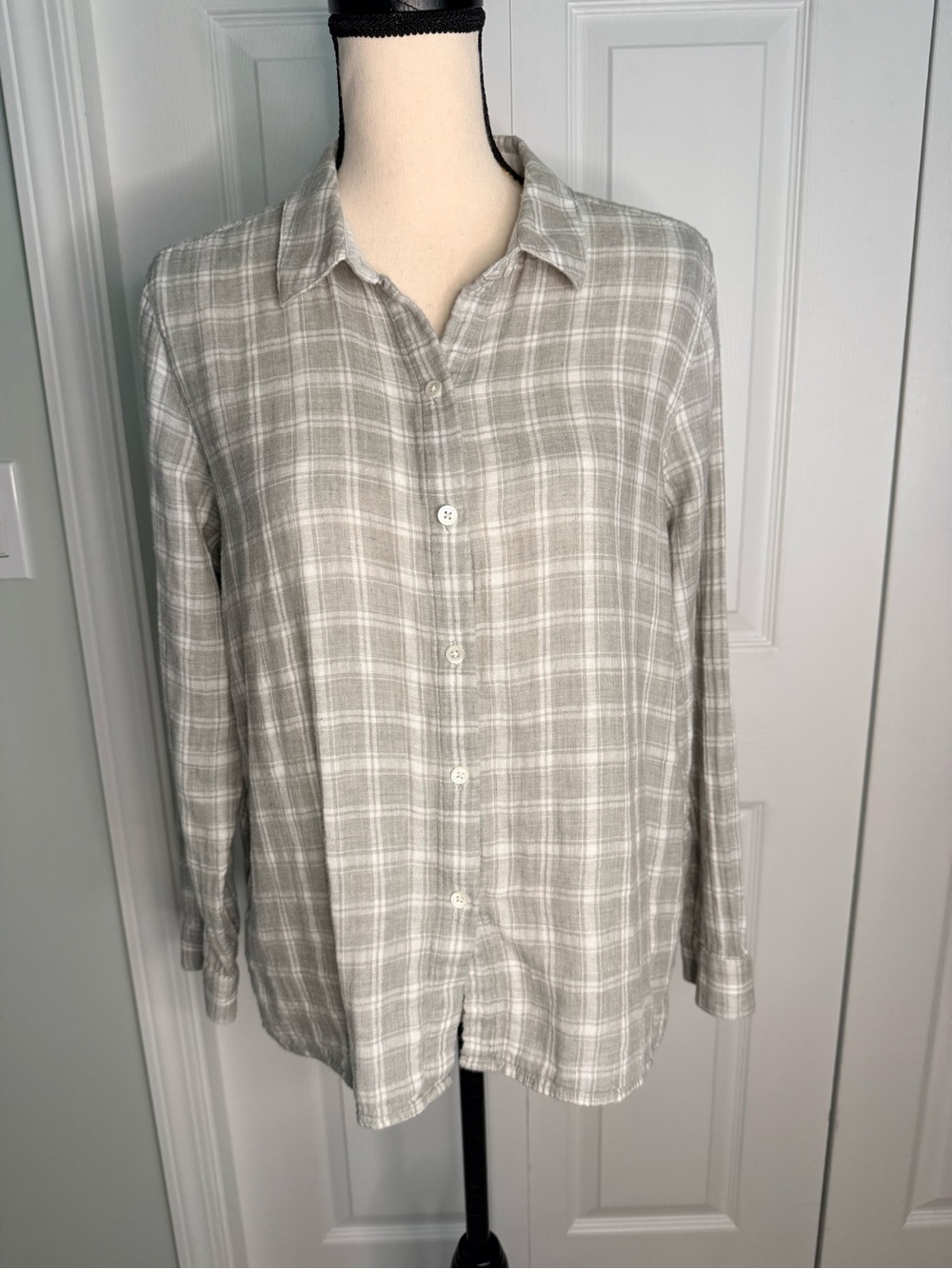 J.Jill Women’s Cotton Gray White Plaid Button Front Shirt Medium Petite MP